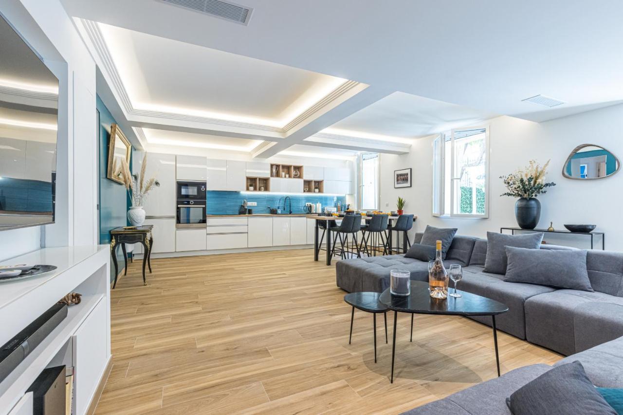 Luxury 3 Bdr Garden & Parking - Angels' Garden Apartment Nisa Exterior foto