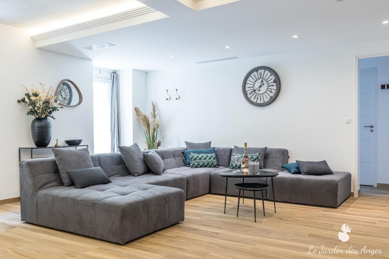 Luxury 3 Bdr Garden & Parking - Angels' Garden Apartment Nisa Exterior foto