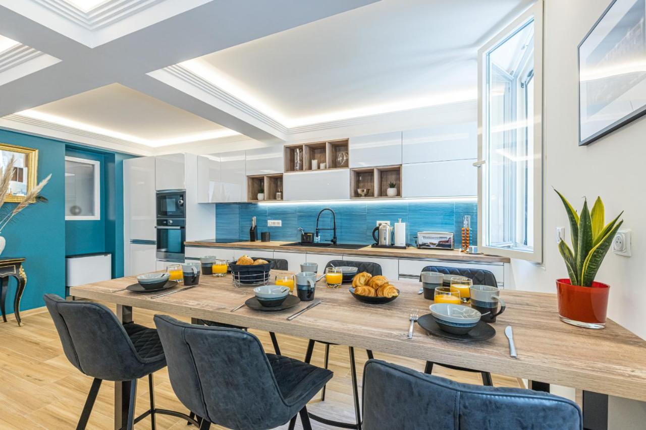 Luxury 3 Bdr Garden & Parking - Angels' Garden Apartment Nisa Exterior foto