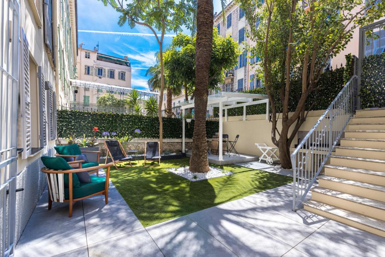 Luxury 3 Bdr Garden & Parking - Angels' Garden Apartment Nisa Exterior foto