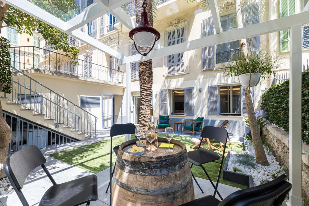 Luxury 3 Bdr Garden & Parking - Angels' Garden Apartment Nisa Exterior foto