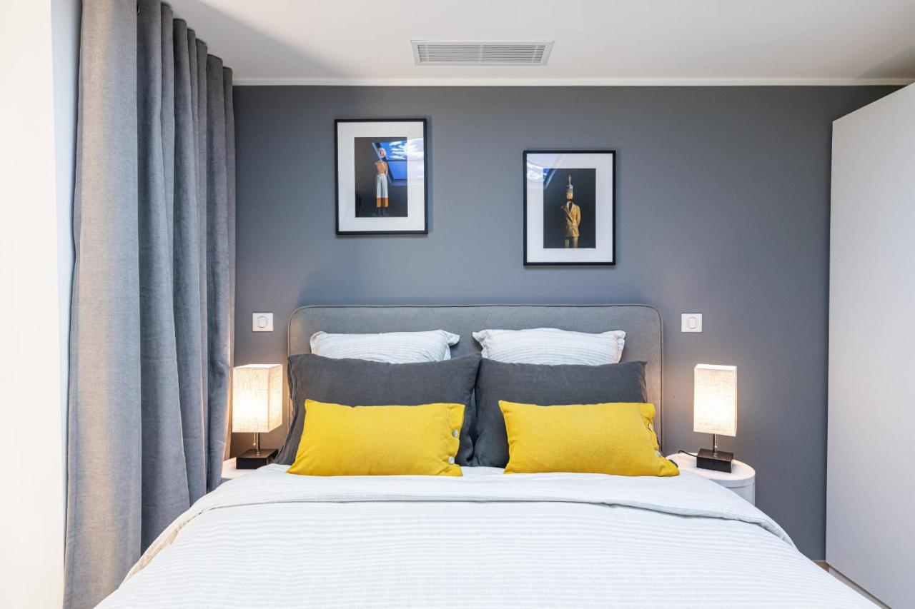 Luxury 3 Bdr Garden & Parking - Angels' Garden Apartment Nisa Exterior foto